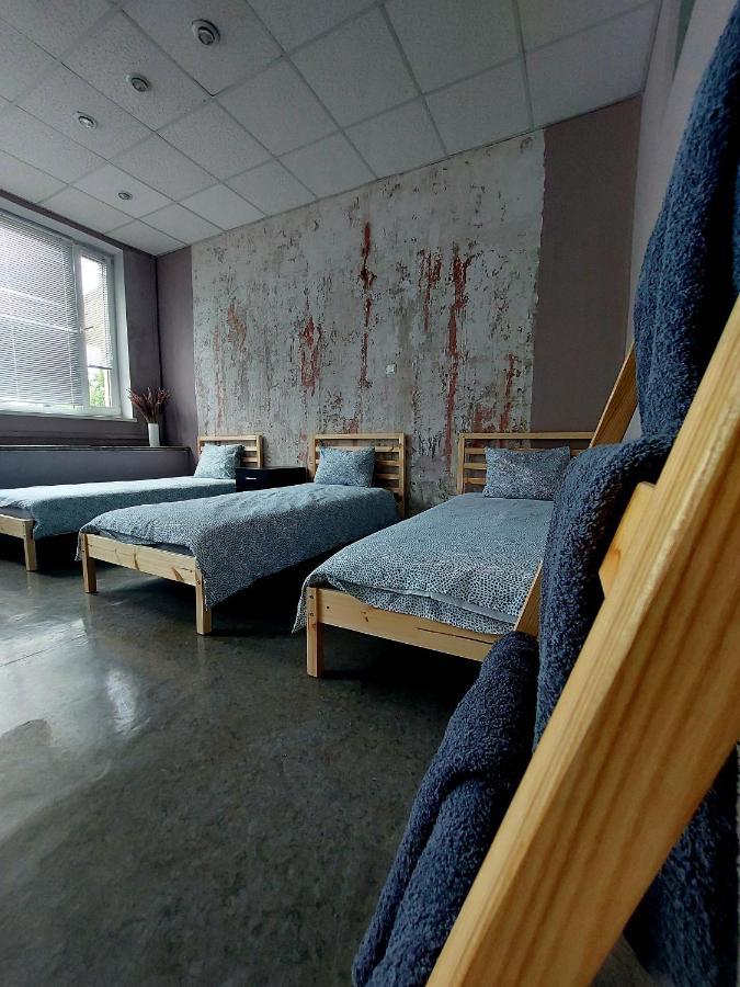 Hostelis R27 Aizpute Luaran gambar