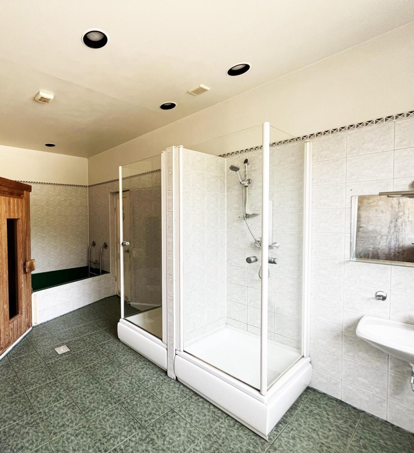 Hostelis R27 Aizpute Luaran gambar